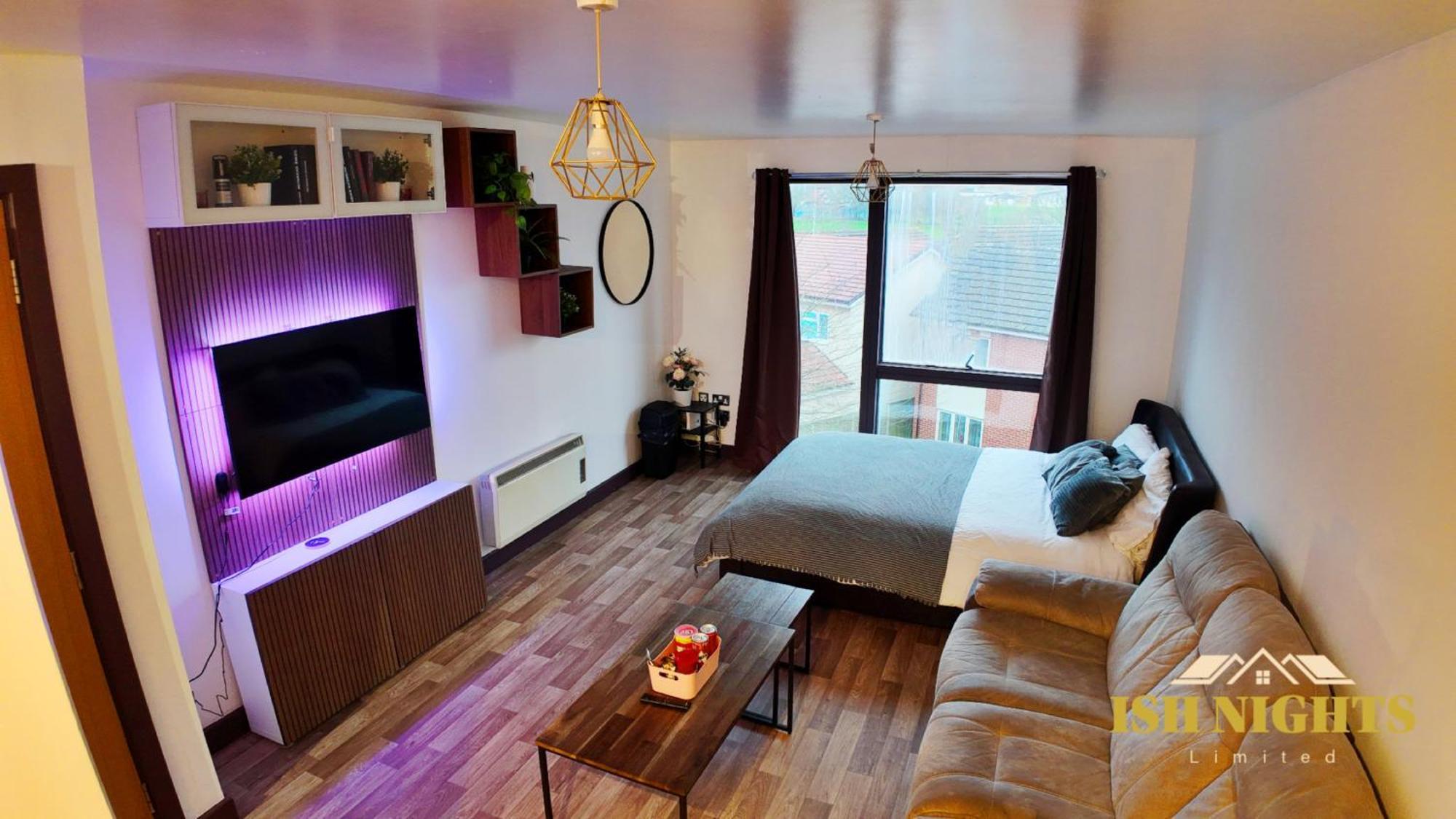 Luxurious Birmingham City Apartment Exterior foto